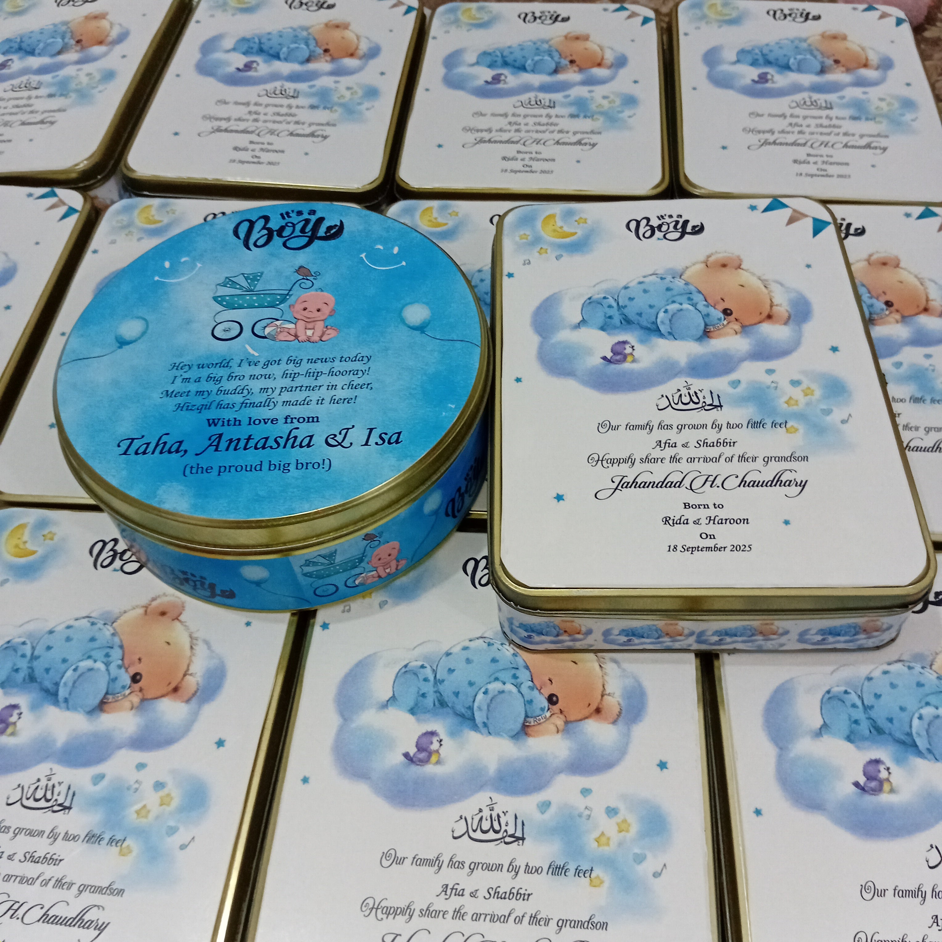 1 Kg Sweet Boxes For Baby Boy Choice One