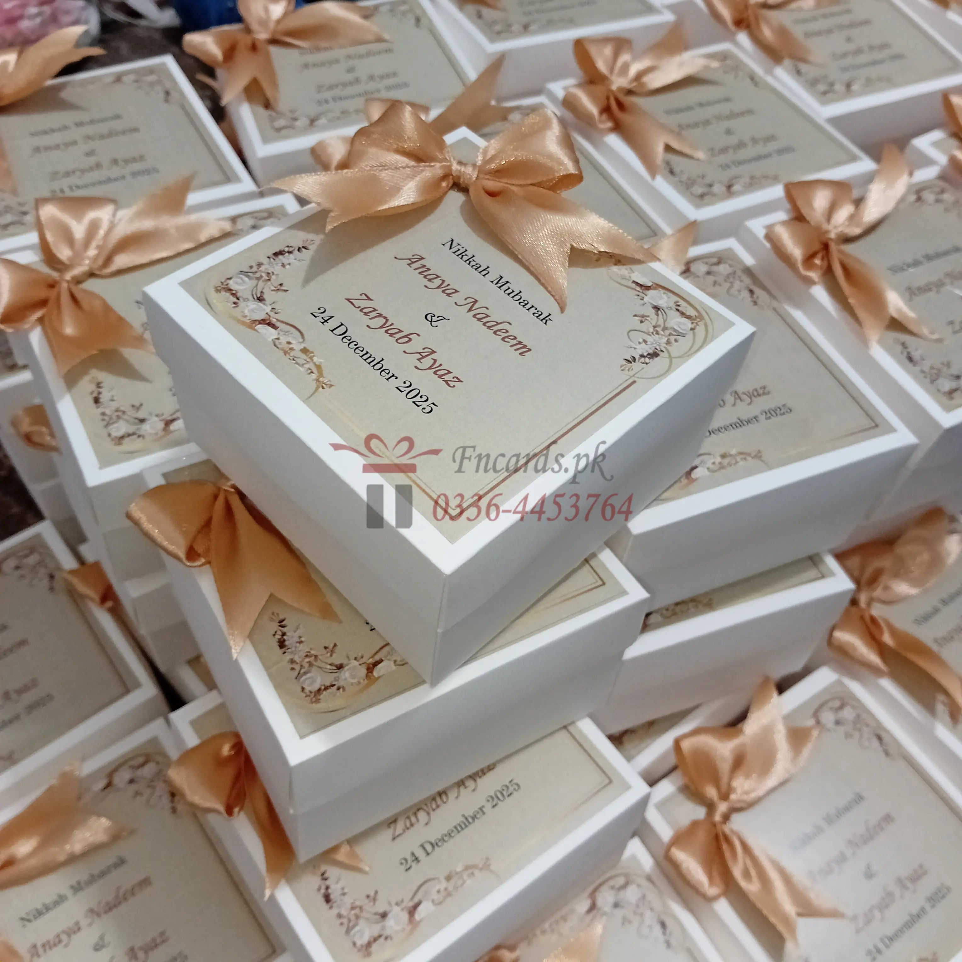 Bid Boxex With Top Sticker And Bow