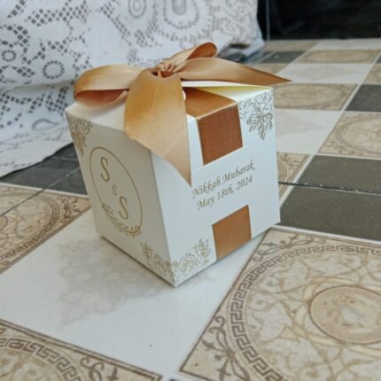 Goldan Ribbon Bid Boxes