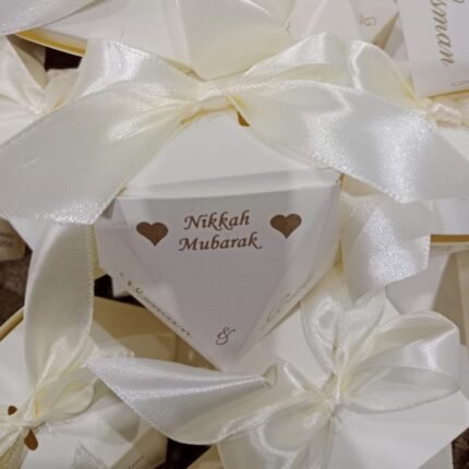 Off White Pantagone Bid Boxes