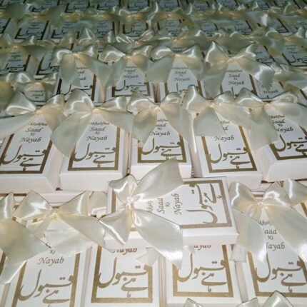 Qabool Hai Bid Boxes With Of White Tai