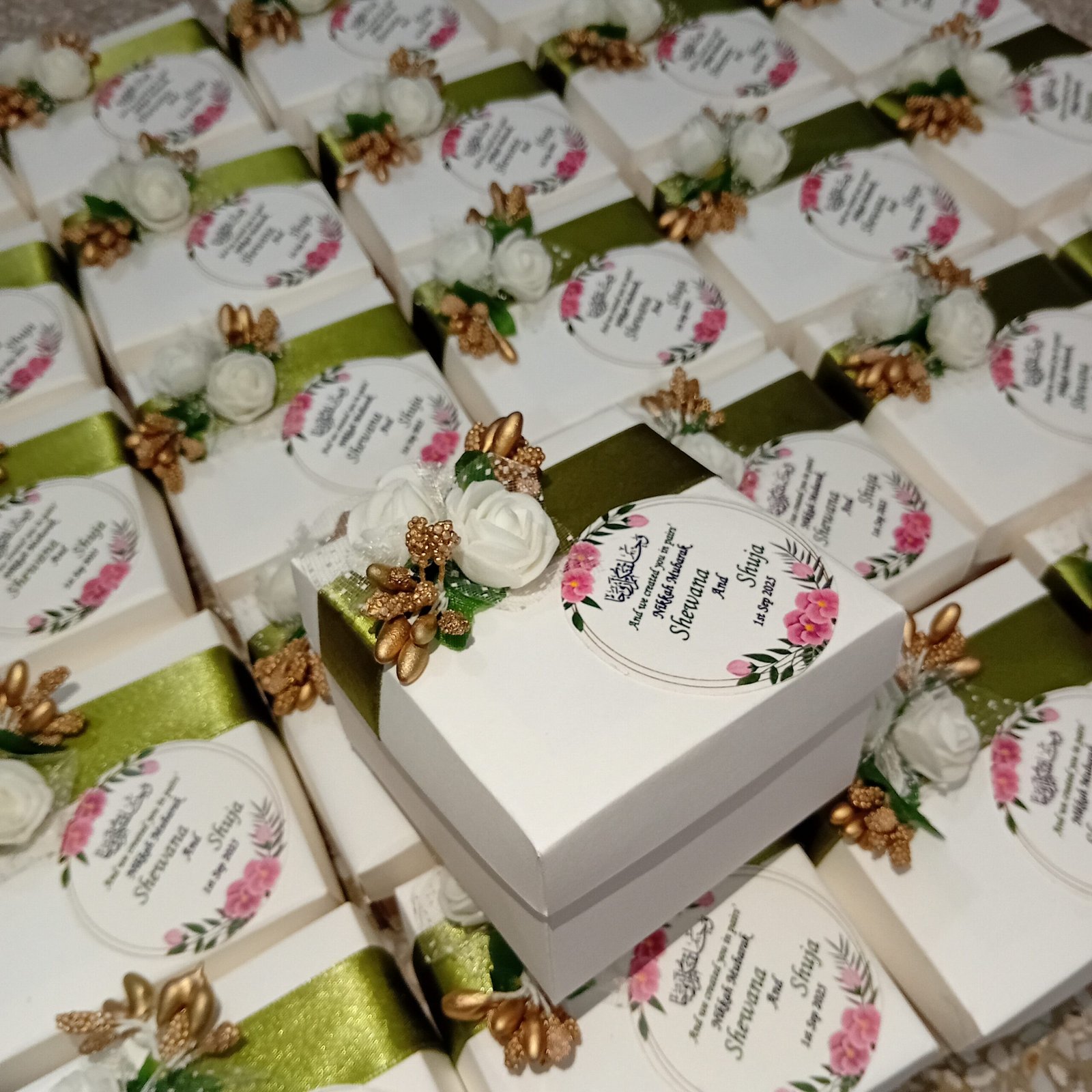 Beautifull Bid Boxes with Flowers And Seeds Beautifull Bid Boxes with Flowers And Seeds