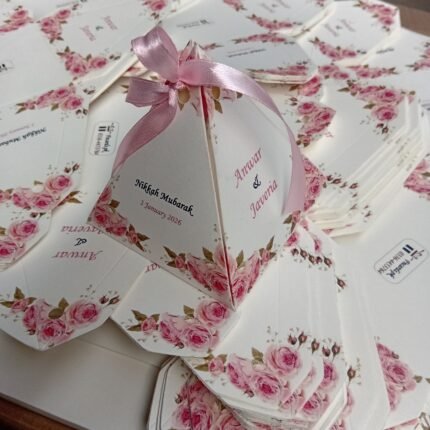 4 Colour Triangle With Couple Names